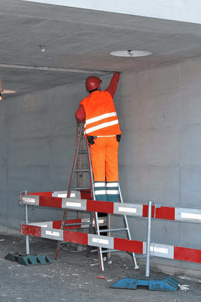 Hymer Sprossenstehleiter 6023, beidseitig begehbar - Topleiter